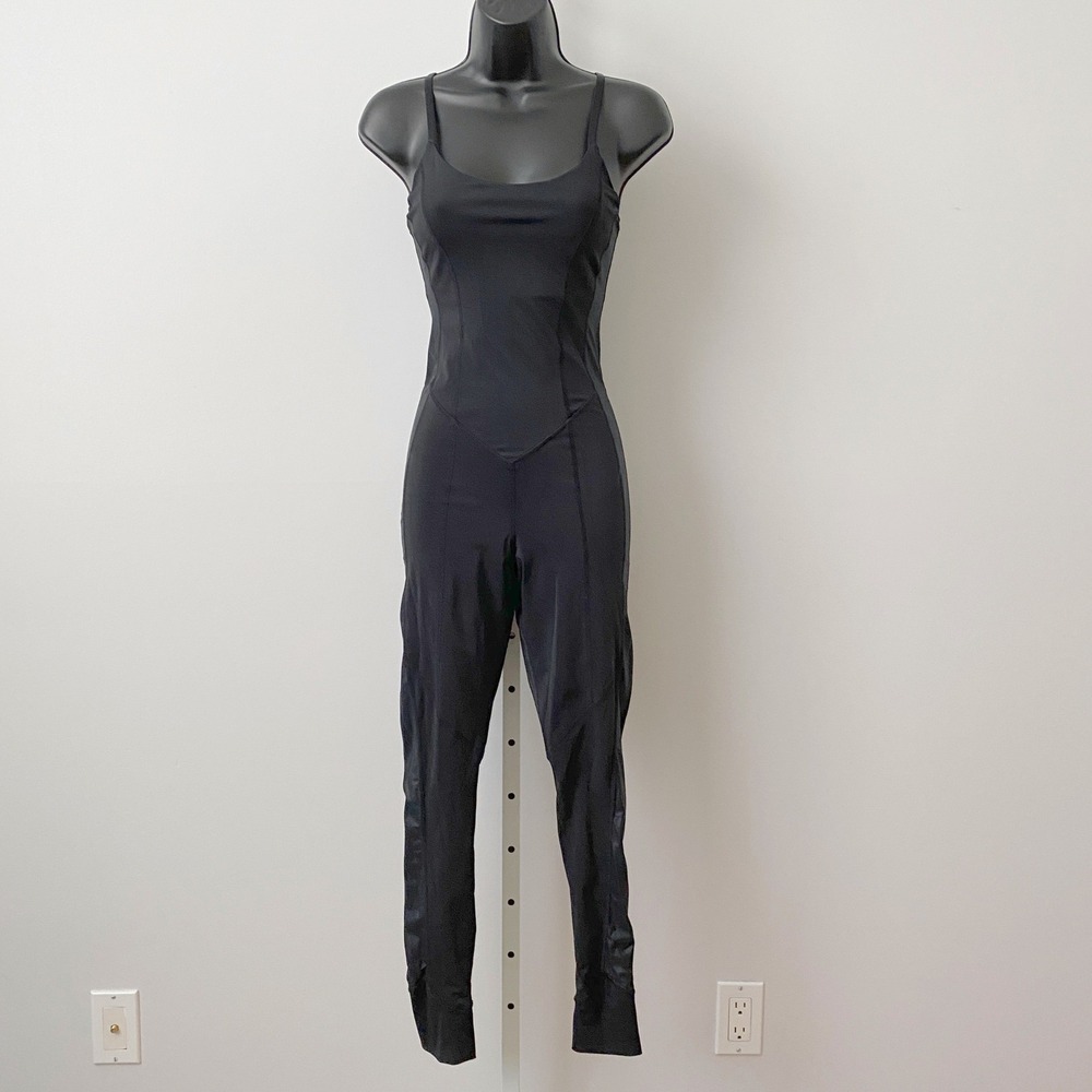 Mondetta Sporty Chic Yoga Performance Activewear Bodysuit Jumpsuit Small Black